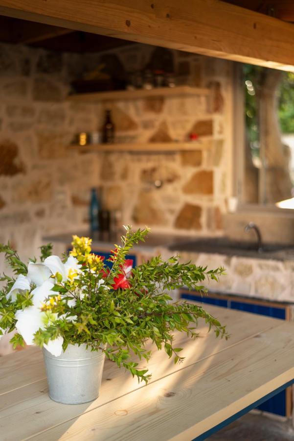 Janakis Garden Livadi Beach Himare Fshat Exterior photo